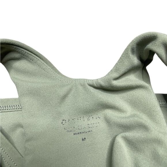 Athleta Conscious Crop Green Sports Bra Size Medium - Picture 5 of 5